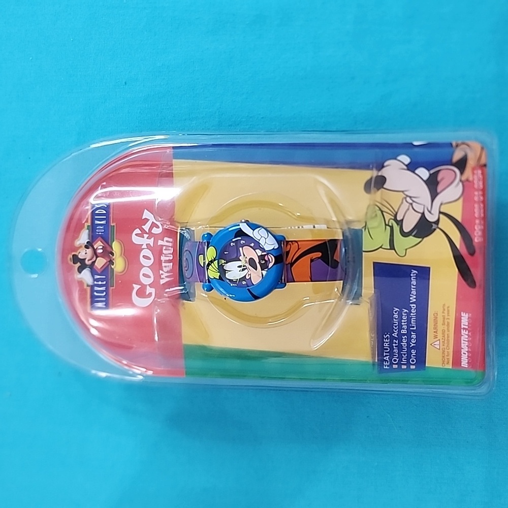 BNIB Mickey for Kids Goofy Watch